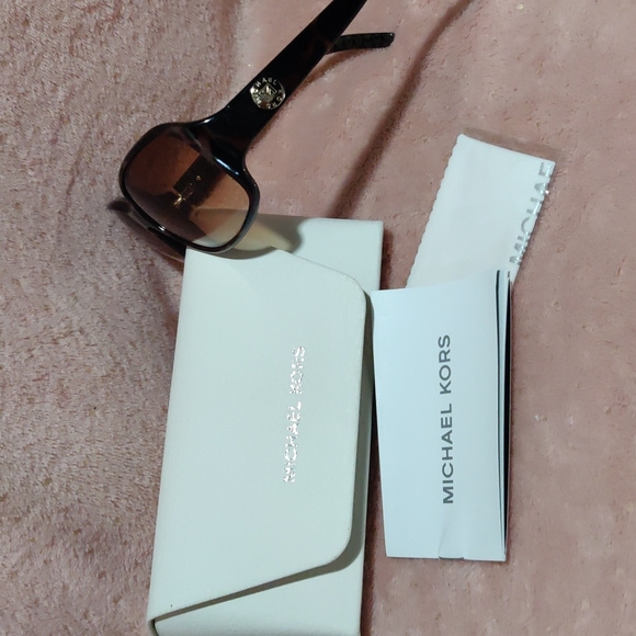 Michael kors case & sunglasses